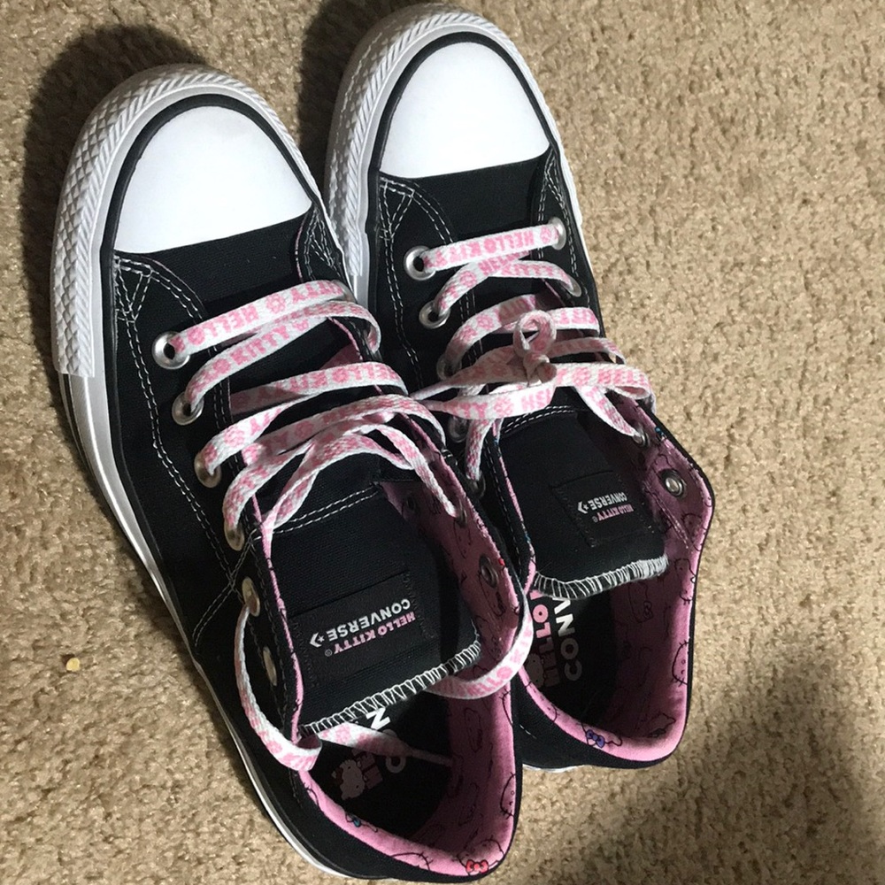 Converse hello kitty